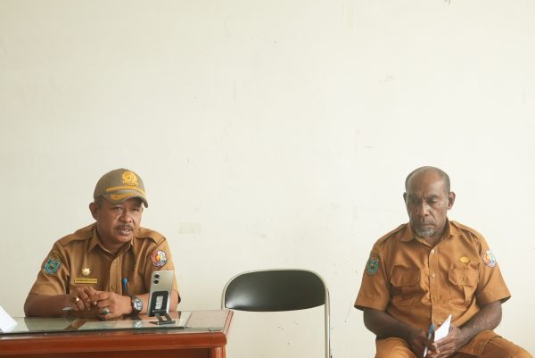 Diskominfo Fakfak Gelar Rapat Koordinasi Internal Bahas Kedisiplinan dan Rencana Program 2026